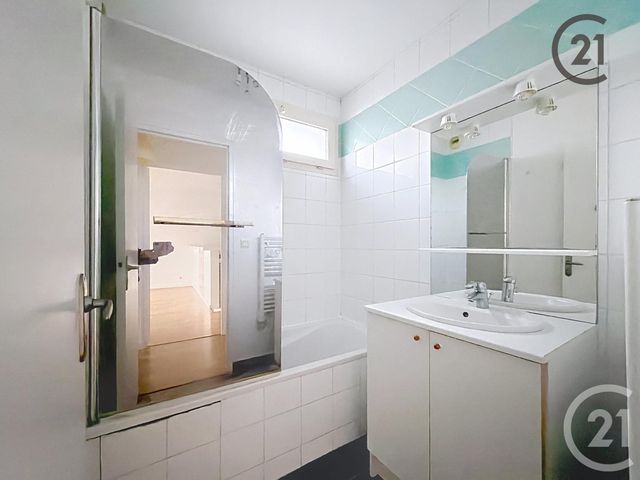 Appartement F3 à louer - 3 pièces - 73,40 m2 - Troyes - 10 - CHAMPAGNE-ARDENNE