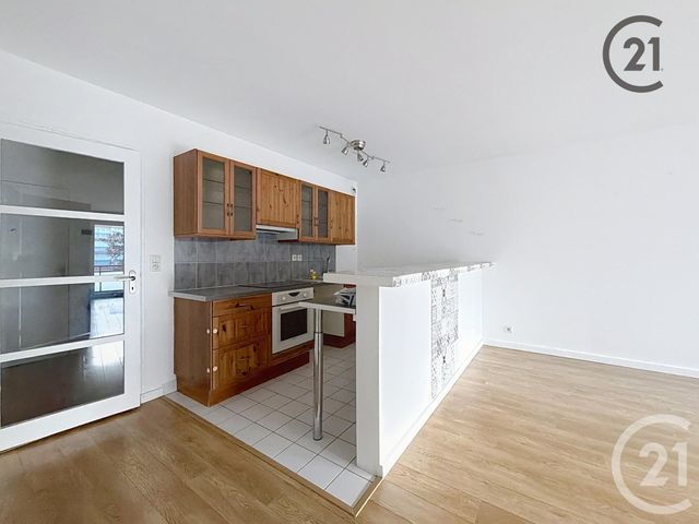 Appartement F3 à louer - 3 pièces - 73,40 m2 - Troyes - 10 - CHAMPAGNE-ARDENNE