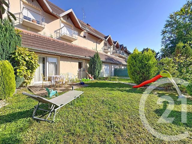 Appartement F3 à louer ST PARRES AUX TERTRES