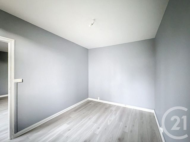 Appartement F2 &agrave; louer - 2 pi&egrave;ces - 42 m2 - St Andre Les Vergers - 10 - CHAMPAGNE-ARDENNE