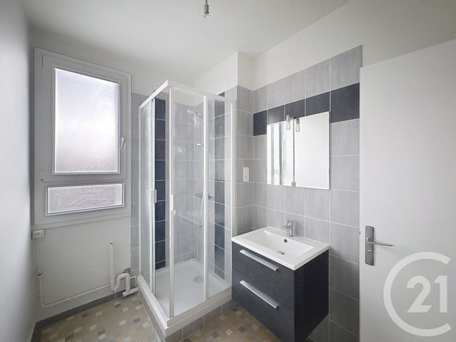 Appartement F2 &agrave; louer - 2 pi&egrave;ces - 42 m2 - St Andre Les Vergers - 10 - CHAMPAGNE-ARDENNE