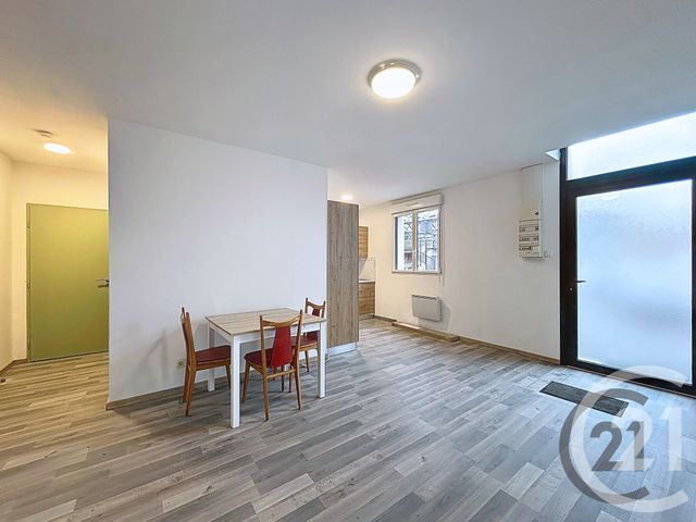 Appartement F3 à vendre - 3 pièces - 56 m2 - Ste Savine - 10 - CHAMPAGNE-ARDENNE