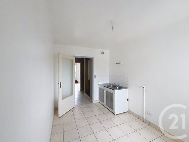 Appartement T5 à louer - 5 pièces - 94 m2 - Troyes - 10 - CHAMPAGNE-ARDENNE