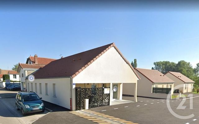 Appartement Local à louer LA CHAPELLE ST LUC