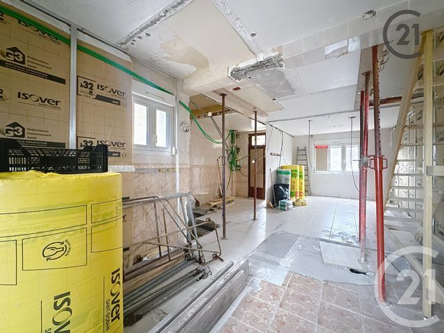 Maison à vendre - 5 pièces - 88 m2 - St Julien Les Villas - 10 - CHAMPAGNE-ARDENNE