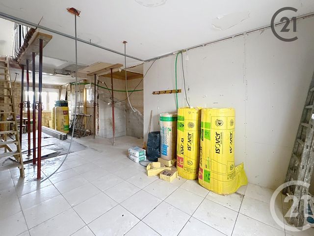 Maison à vendre - 5 pièces - 88 m2 - St Julien Les Villas - 10 - CHAMPAGNE-ARDENNE