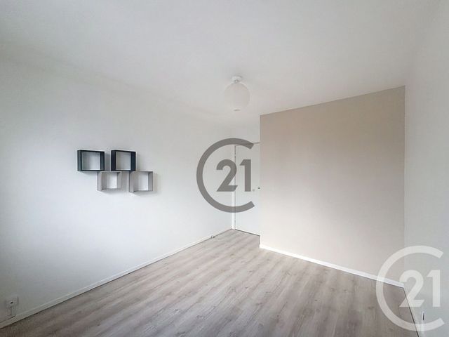 Appartement T3 &agrave; louer - 3 pi&egrave;ces - 78,35 m2 - Troyes - 10 - CHAMPAGNE-ARDENNE