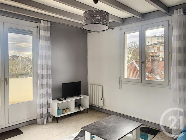 Appartement T4 à louer - 4 pièces - 78,35 m2 - Troyes - 10 - CHAMPAGNE-ARDENNE