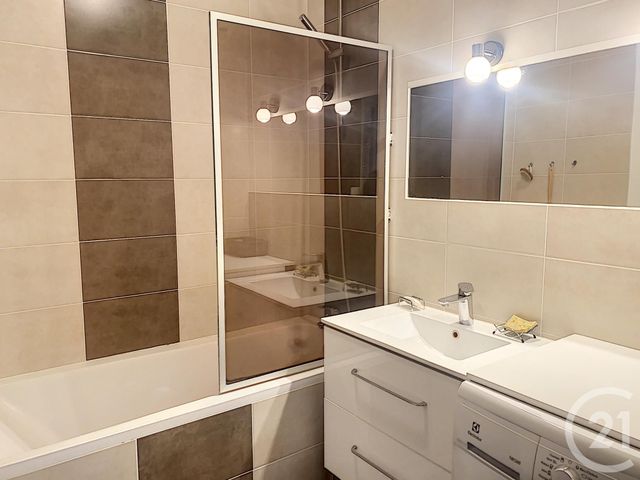 Appartement T4 à louer - 4 pièces - 78,35 m2 - Troyes - 10 - CHAMPAGNE-ARDENNE