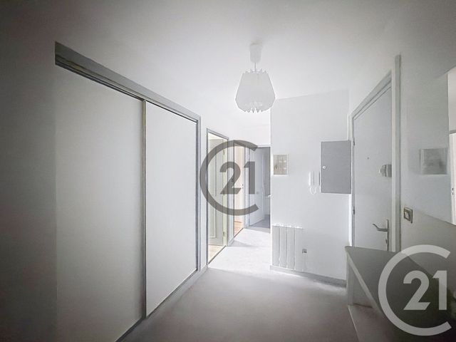 Appartement T3 &agrave; louer - 3 pi&egrave;ces - 78,35 m2 - Troyes - 10 - CHAMPAGNE-ARDENNE