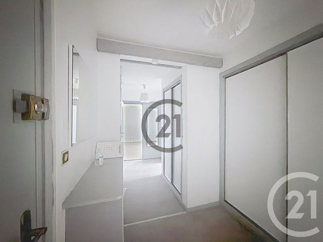 Appartement T3 &agrave; louer - 3 pi&egrave;ces - 78,35 m2 - Troyes - 10 - CHAMPAGNE-ARDENNE