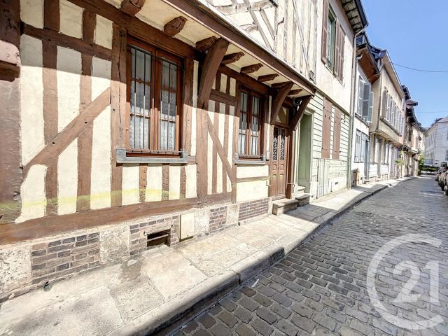 Appartement F1 &agrave; louer - 1 pi&egrave;ce - 33 m2 - Troyes - 10 - CHAMPAGNE-ARDENNE