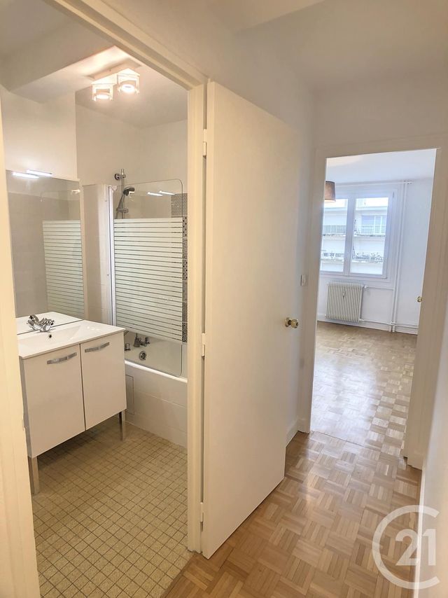 Appartement F3 &agrave; louer - 3 pi&egrave;ces - 61 m2 - Troyes - 10 - CHAMPAGNE-ARDENNE