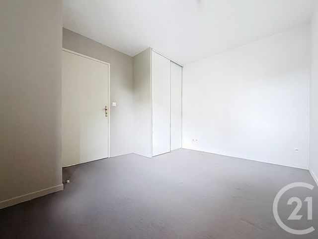 Appartement F2 &agrave; louer - 2 pi&egrave;ces - 47,34 m2 - 10 - CHAMPAGNE-ARDENNE