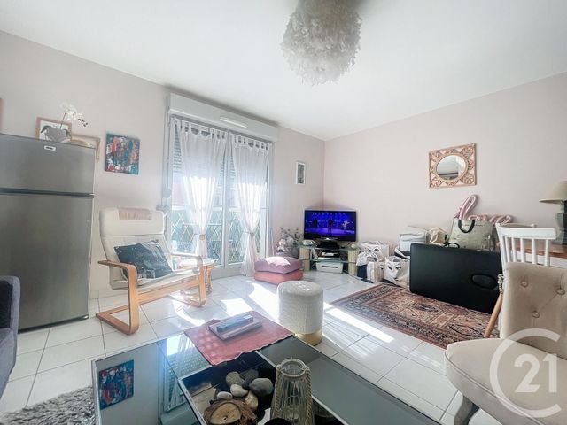 Appartement T2 &agrave; louer - 2 pi&egrave;ces - 49 m2 - Troyes - 10 - CHAMPAGNE-ARDENNE