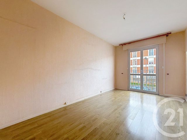 Appartement F4 &agrave; vendre - 4 pi&egrave;ces - 79 m2 - St Andre Les Vergers - 10 - CHAMPAGNE-ARDENNE