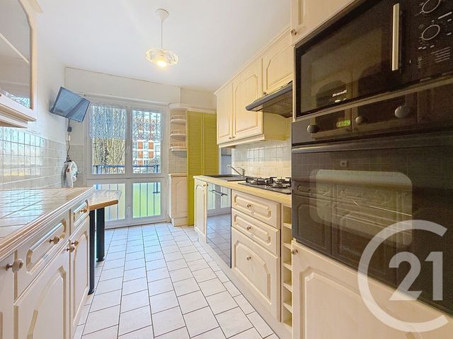 Appartement F4 &agrave; vendre - 4 pi&egrave;ces - 79 m2 - St Andre Les Vergers - 10 - CHAMPAGNE-ARDENNE