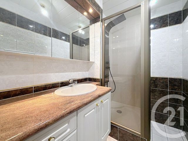 Appartement F4 &agrave; vendre - 4 pi&egrave;ces - 79 m2 - St Andre Les Vergers - 10 - CHAMPAGNE-ARDENNE