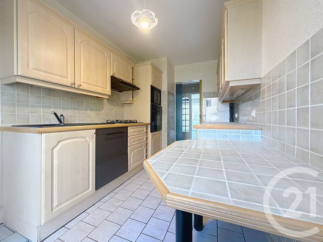 Appartement F4 &agrave; vendre - 4 pi&egrave;ces - 79 m2 - St Andre Les Vergers - 10 - CHAMPAGNE-ARDENNE