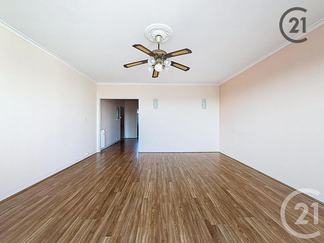 Appartement T2 &agrave; louer - 2 pi&egrave;ces - 61,70 m2 - Troyes - 10 - CHAMPAGNE-ARDENNE