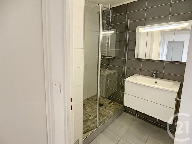 Appartement F2 &agrave; louer - 2 pi&egrave;ces - 53 m2 - Troyes - 10 - CHAMPAGNE-ARDENNE