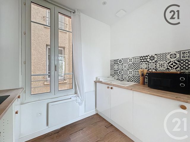 Appartement &agrave; louer - 2 pi&egrave;ces - 35 m2 - Troyes - 10 - CHAMPAGNE-ARDENNE