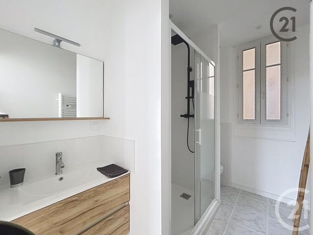 Appartement &agrave; louer - 2 pi&egrave;ces - 35 m2 - Troyes - 10 - CHAMPAGNE-ARDENNE