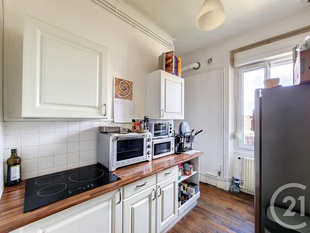 Appartement F2 &agrave; louer - 2 pi&egrave;ces - 49 m2 - La Chapelle St Luc - 10 - CHAMPAGNE-ARDENNE