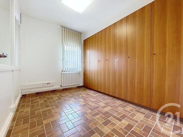 Maison &agrave; louer - 10 pi&egrave;ces - 400 m2 - Troyes - 10 - CHAMPAGNE-ARDENNE