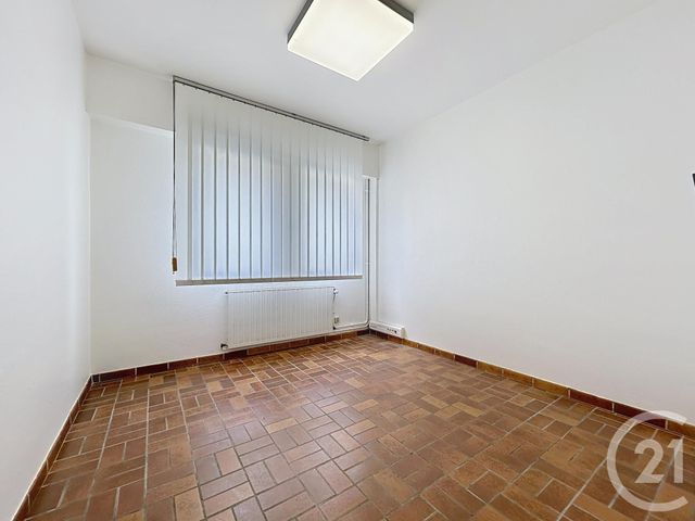 Maison &agrave; louer - 10 pi&egrave;ces - 400 m2 - Troyes - 10 - CHAMPAGNE-ARDENNE