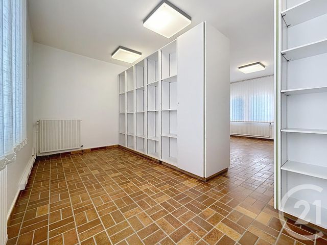 Maison &agrave; louer - 10 pi&egrave;ces - 400 m2 - Troyes - 10 - CHAMPAGNE-ARDENNE