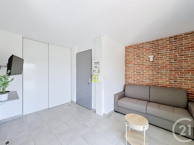 Appartement F1 à louer ST JULIEN LES VILLAS