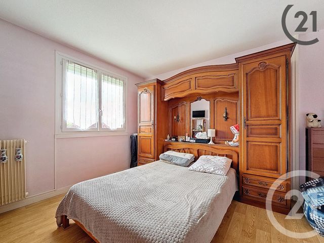 Appartement F4 &agrave; vendre - 4 pi&egrave;ces - 73,43 m2 - St Andre Les Vergers - 10 - CHAMPAGNE-ARDENNE