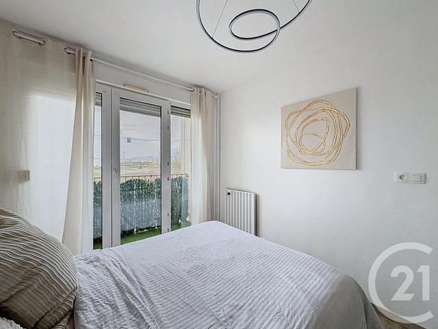 Appartement T2 &agrave; louer - 2 pi&egrave;ces - 52,49 m2 - La Chapelle St Luc - 10 - CHAMPAGNE-ARDENNE