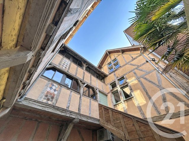 Appartement F5 &agrave; louer - 5 pi&egrave;ces - 103 m2 - Troyes - 10 - CHAMPAGNE-ARDENNE