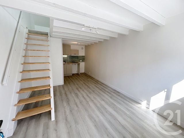 Appartement Duplex &agrave; louer - 2 pi&egrave;ces - 26,75 m2 - Troyes - 10 - CHAMPAGNE-ARDENNE