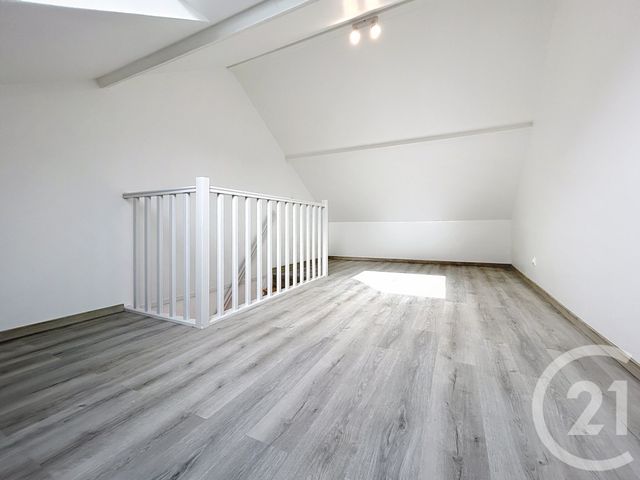 Appartement Duplex &agrave; louer - 2 pi&egrave;ces - 26,75 m2 - Troyes - 10 - CHAMPAGNE-ARDENNE