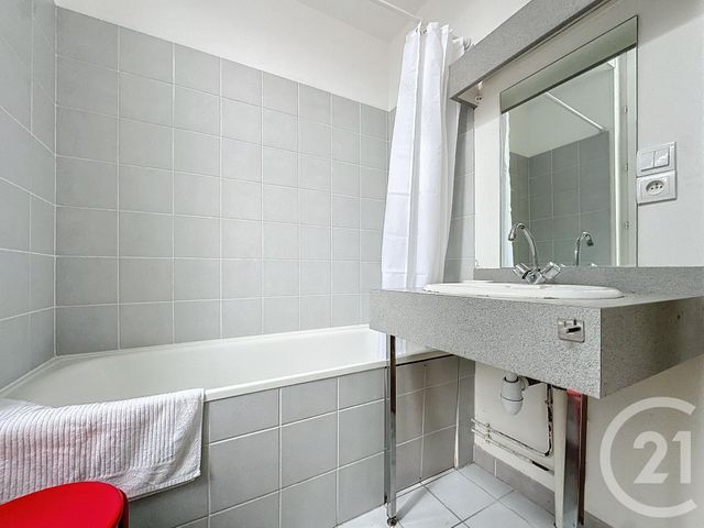 Appartement F3 &agrave; louer - 3 pi&egrave;ces - 58 m2 - Troyes - 10 - CHAMPAGNE-ARDENNE