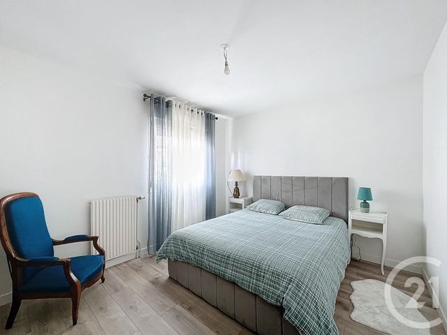 Appartement T4 &agrave; vendre - 4 pi&egrave;ces - 94,35 m2 - St Andre Les Vergers - 10 - CHAMPAGNE-ARDENNE