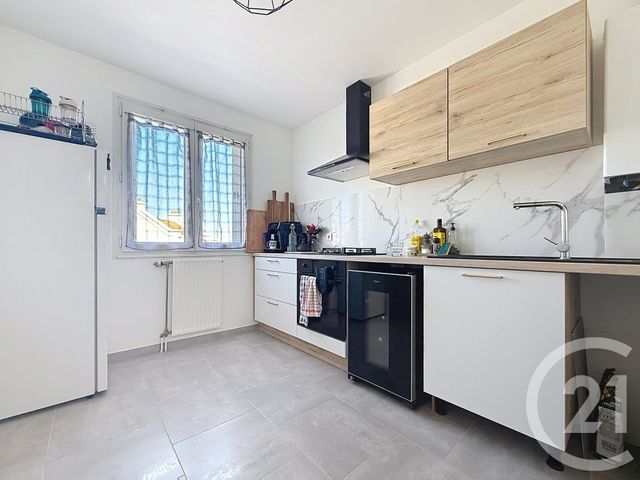 Appartement F3 &agrave; louer - 4 pi&egrave;ces - 72 m2 - Troyes - 10 - CHAMPAGNE-ARDENNE