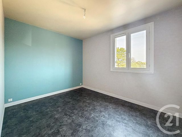 Appartement &agrave; vendre - 2 pi&egrave;ces - 44,70 m2 - St Julien Les Villas - 10 - CHAMPAGNE-ARDENNE