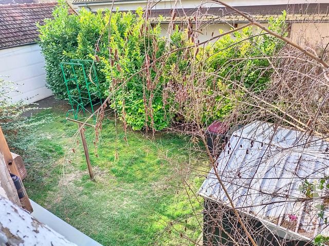 Appartement F2 &agrave; louer - 2 pi&egrave;ces - 30,10 m2 - Ste Savine - 10 - CHAMPAGNE-ARDENNE