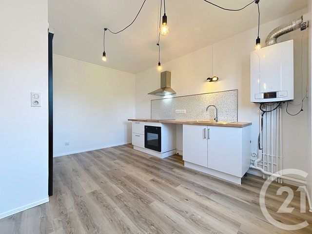 Appartement F4 &agrave; louer - 4 pi&egrave;ces - 80 m2 - St Andre Les Vergers - 10 - CHAMPAGNE-ARDENNE