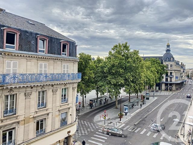 Appartement F5 &agrave; louer - 5 pi&egrave;ces - 123 m2 - Troyes - 10 - CHAMPAGNE-ARDENNE