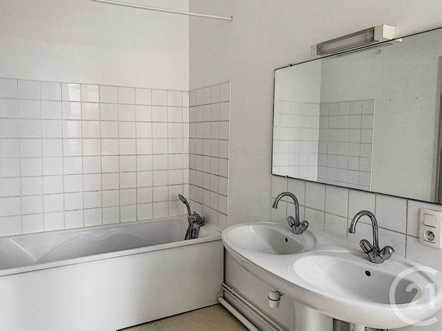 Appartement F5 &agrave; louer - 5 pi&egrave;ces - 123 m2 - Troyes - 10 - CHAMPAGNE-ARDENNE