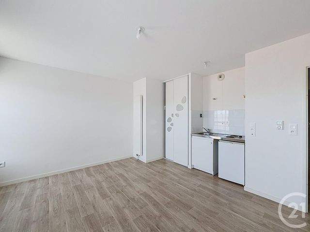 Appartement F1 &agrave; louer - 1 pi&egrave;ce - 27 m2 - Troyes - 10 - CHAMPAGNE-ARDENNE