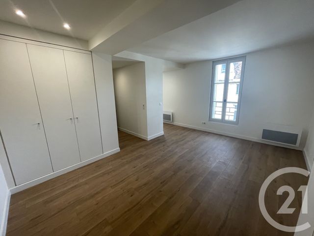 Appartement &agrave; louer - 2 pi&egrave;ces - 48 m2 - Troyes - 10 - CHAMPAGNE-ARDENNE