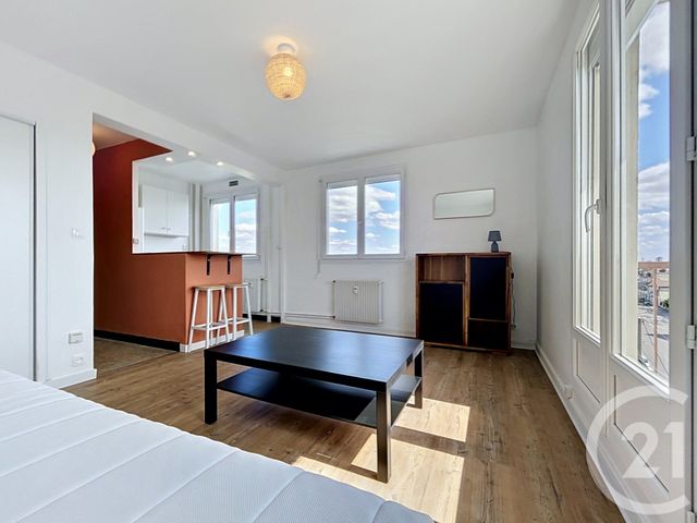 Appartement &agrave; louer - 1 pi&egrave;ce - 25 m2 - Troyes - 10 - CHAMPAGNE-ARDENNE