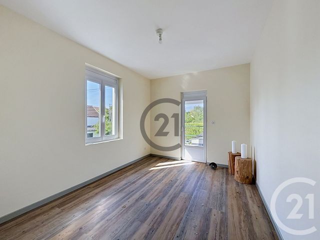 Maison &agrave; vendre - 9 pi&egrave;ces - 140 m2 - St Julien Les Villas - 10 - CHAMPAGNE-ARDENNE