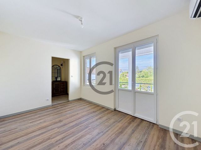 Maison &agrave; vendre - 9 pi&egrave;ces - 140 m2 - St Julien Les Villas - 10 - CHAMPAGNE-ARDENNE